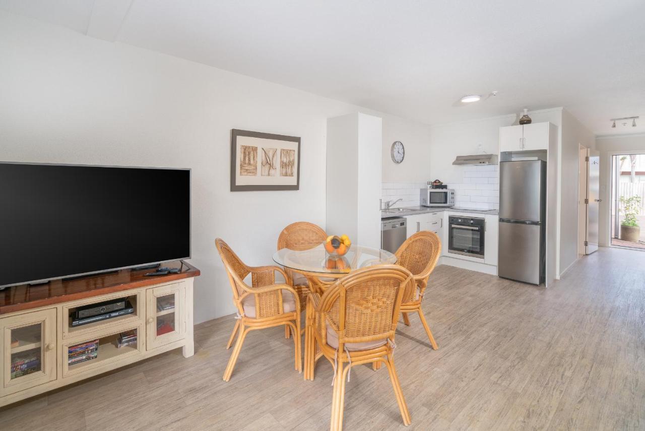 Waterfront Apartments Whitianga Ngoại thất bức ảnh